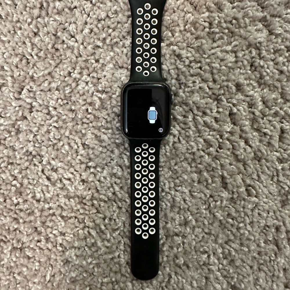 iPhone Series 4 Apple Watch